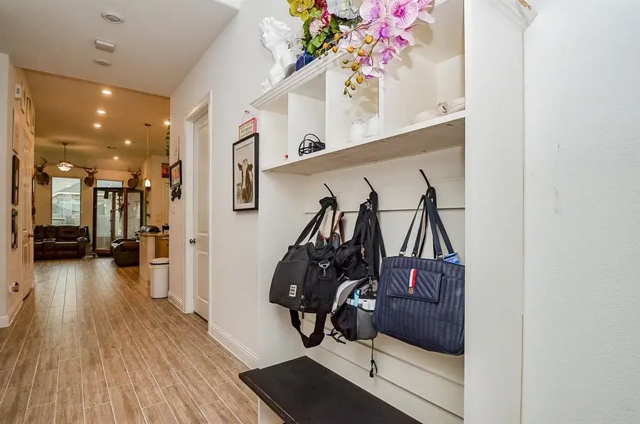 620 Cypress Bay Lane, Pinehurst, TX 77362 - Image #2