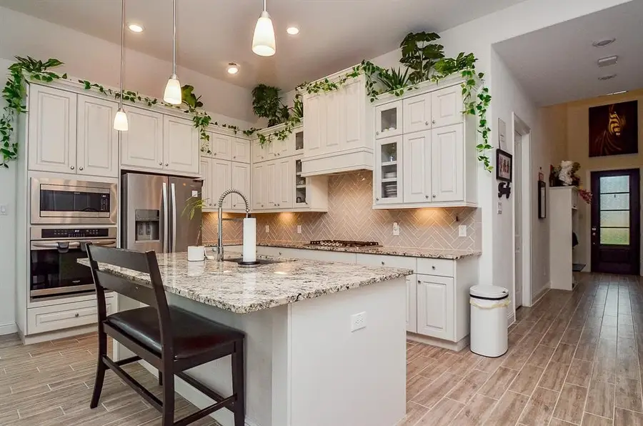 620 Cypress Bay Lane, Pinehurst, TX 77362 - Image #3