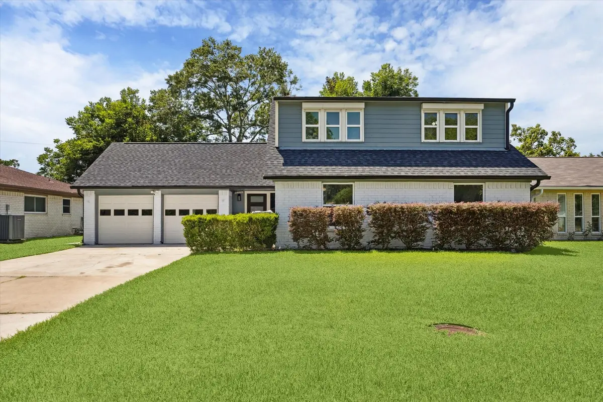 813 W Galveston Street, League City, TX 77573 - Image #1