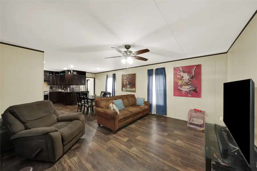 211 Crockett Trace Drive, Conroe, TX 77303 - Image #3