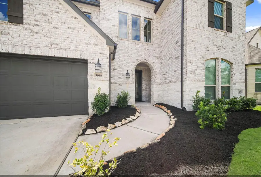 5918 Lake Bridge Lane, Manvel, TX 77578 - Image #3