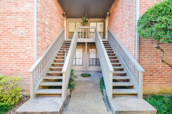 2829 Timmons Lane #161, Houston, TX 77027