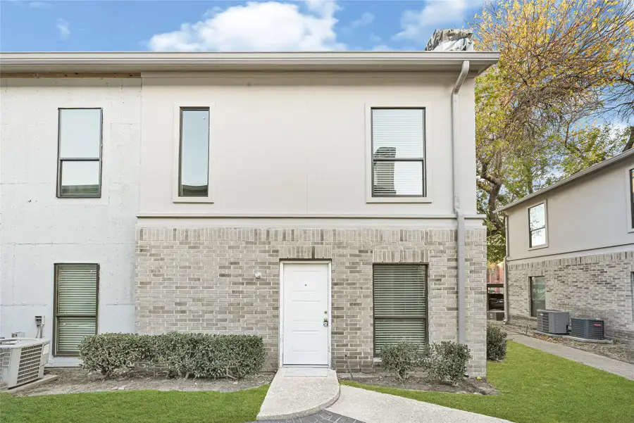 2425 Augusta Drive #29, Houston, TX 77057 - Image #2