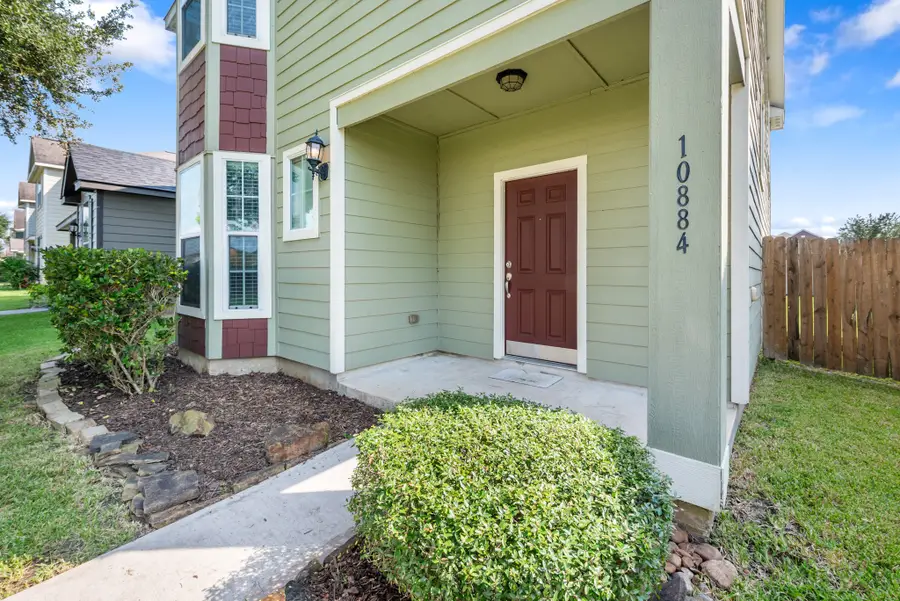 10884 S Lake Mist Lane, Willis, TX 77318 - Image #2