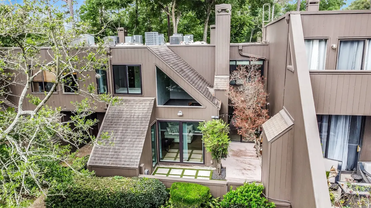 296 Litchfield Lane, Houston, TX 77024 - #1