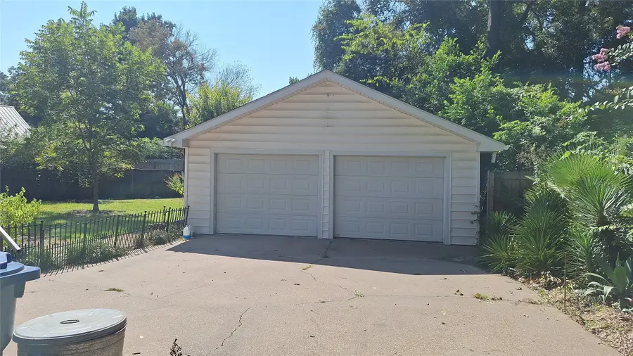 201 S Marsh Drive, Livingston, TX 77351 - Image #3