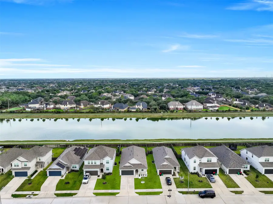 5407 James Michael Drive, Rosharon, TX 77583 - Image #2