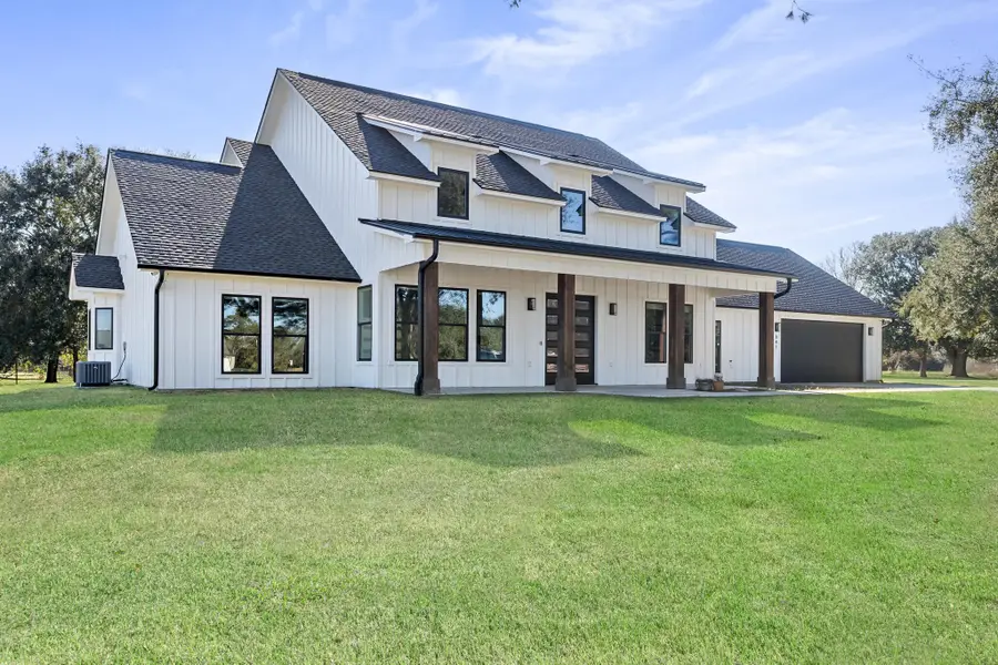 847 W Buccaneer Drive, Winnie, TX 77665 - Image #2