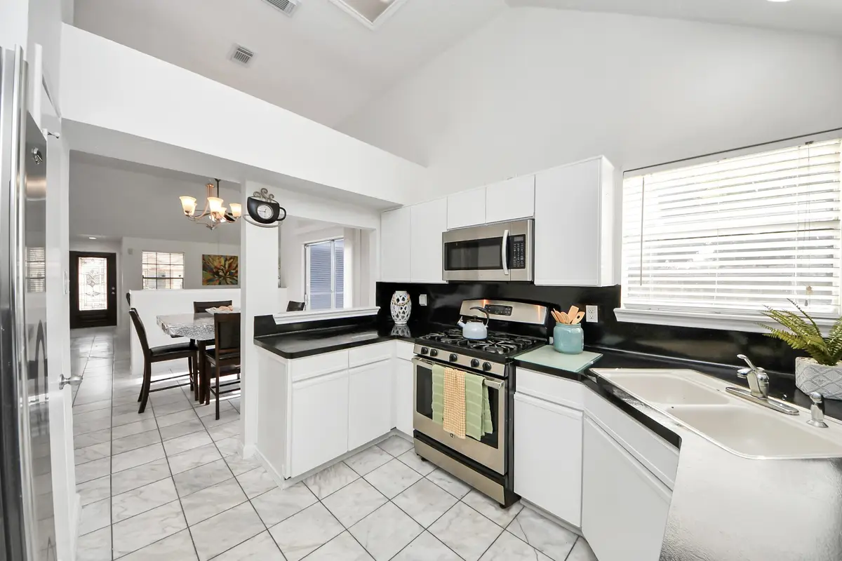 13943 Cantwell Drive, Houston, TX 77014 - Image #1