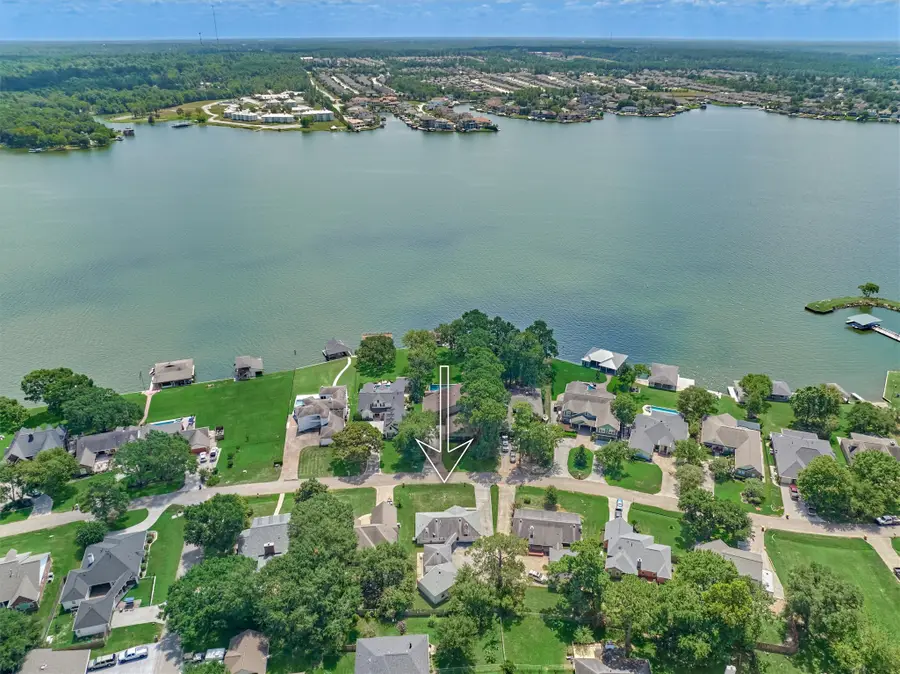 9749 E Shore Drive, Willis, TX 77318 - #2