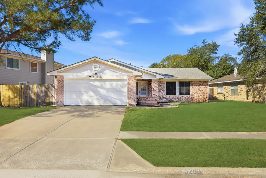5203 Smokey River Drive, Katy, TX 77449 - #2