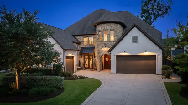 33 N Waterbridge Drive, Tomball, TX 77375