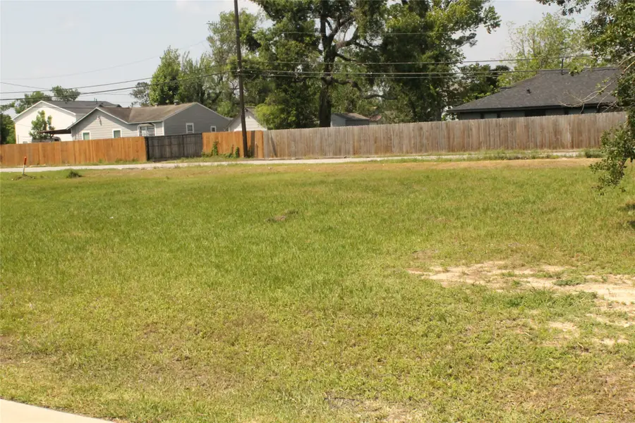 8202 Flintridge Drive, Houston, TX 77028 - #2