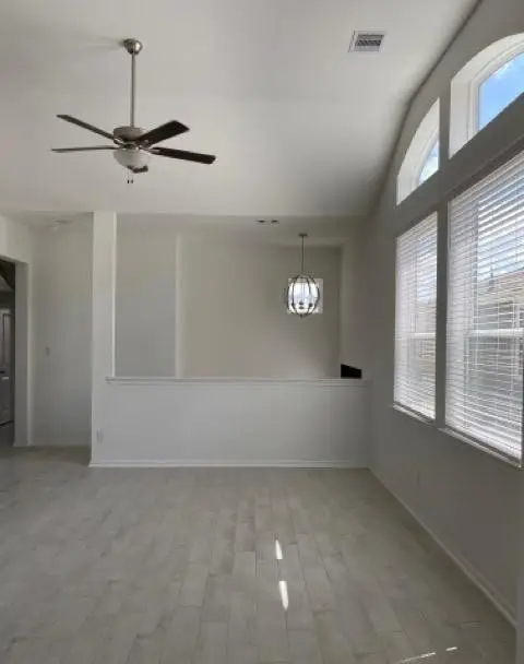 331 E Coralburst Loop, Montgomery, TX 77316 - Image #2
