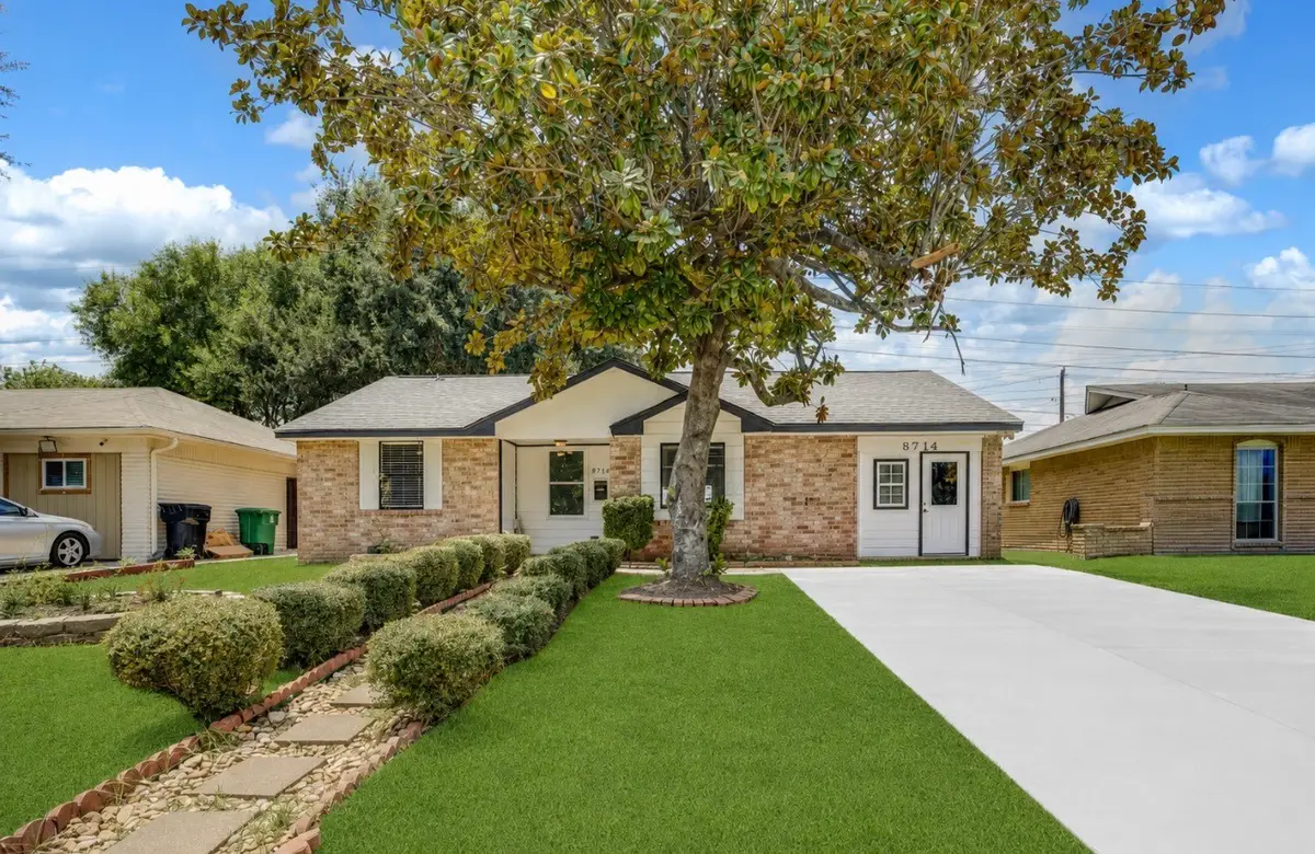 8714 Amblewood Drive, Houston, TX 77099 - #1