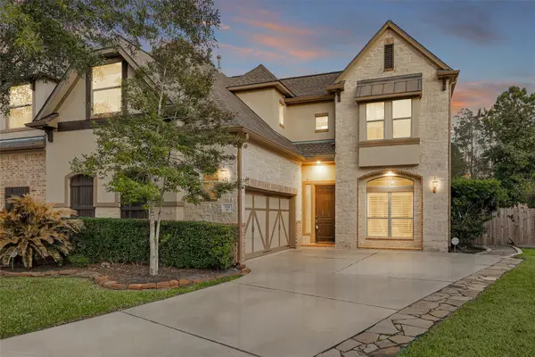 114 S Knights Crossing Drive, The Woodlands, TX 77382