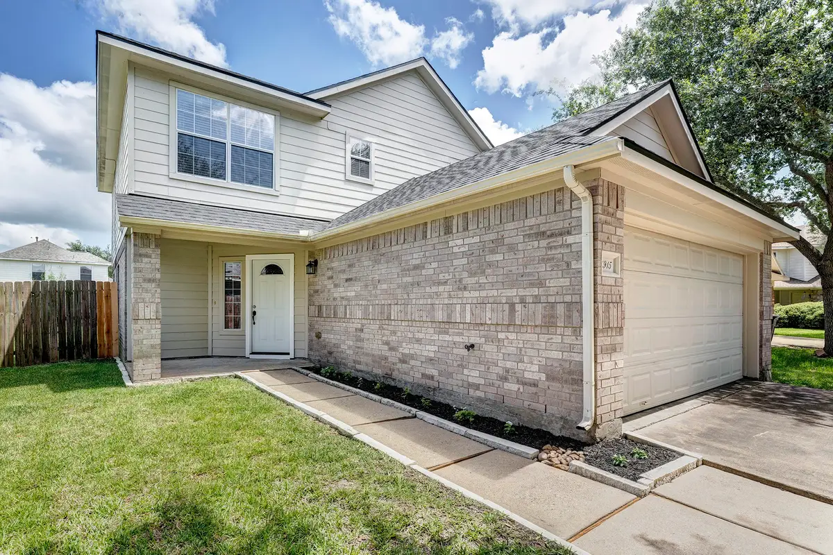 1915 Sable Glen Court, Richmond, TX 77469 - #1