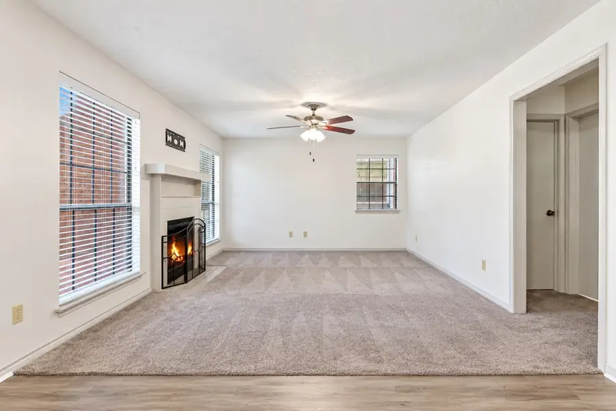 2402 Sycamore Avenue #B1, Huntsville, TX 77340 - #3