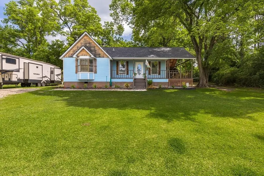 311 E Linn St, Huntington, TX 75949 - #2
