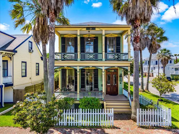 1427 Winnie Street, Galveston, TX 77550