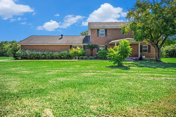 12421 Roy Road #CR105, Brookside, TX 77581