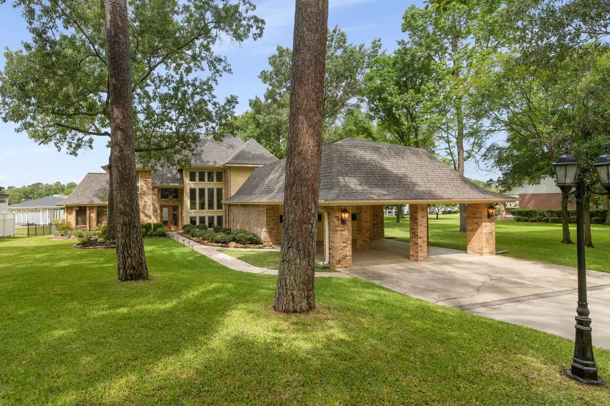 154 Lakeside Drive, Montgomery, TX 77356 - #1