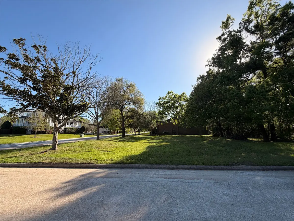508 Independence Drive, Friendswood, TX 77546 - #1