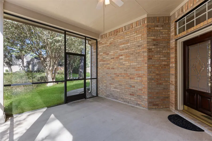 83 Robindale Circle, Conroe, TX 77384 - Image #2