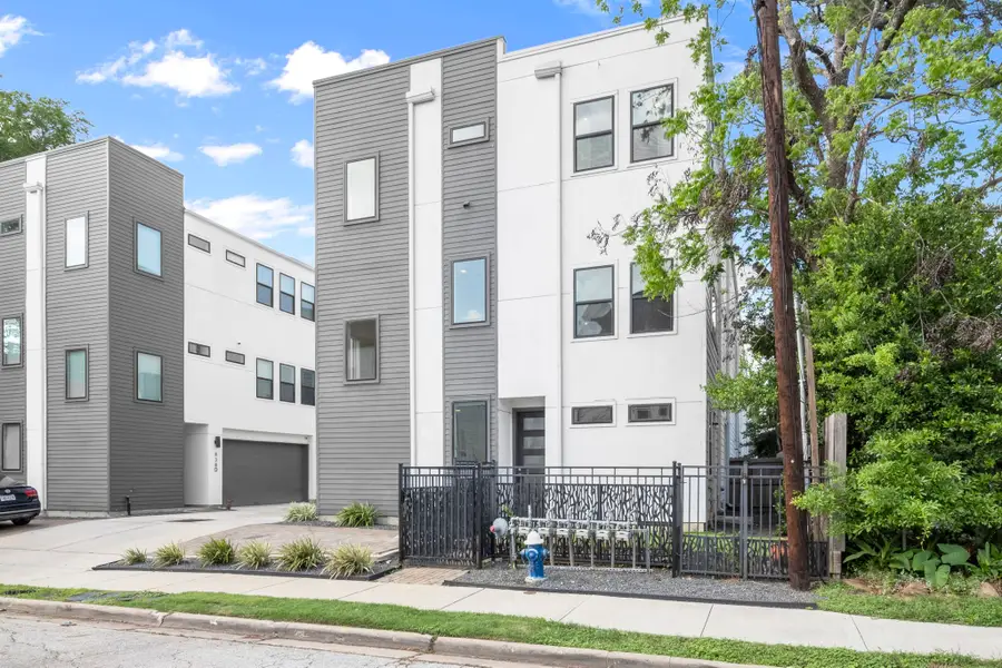 834 Fisher Street #A, Houston, TX 77018 - #2