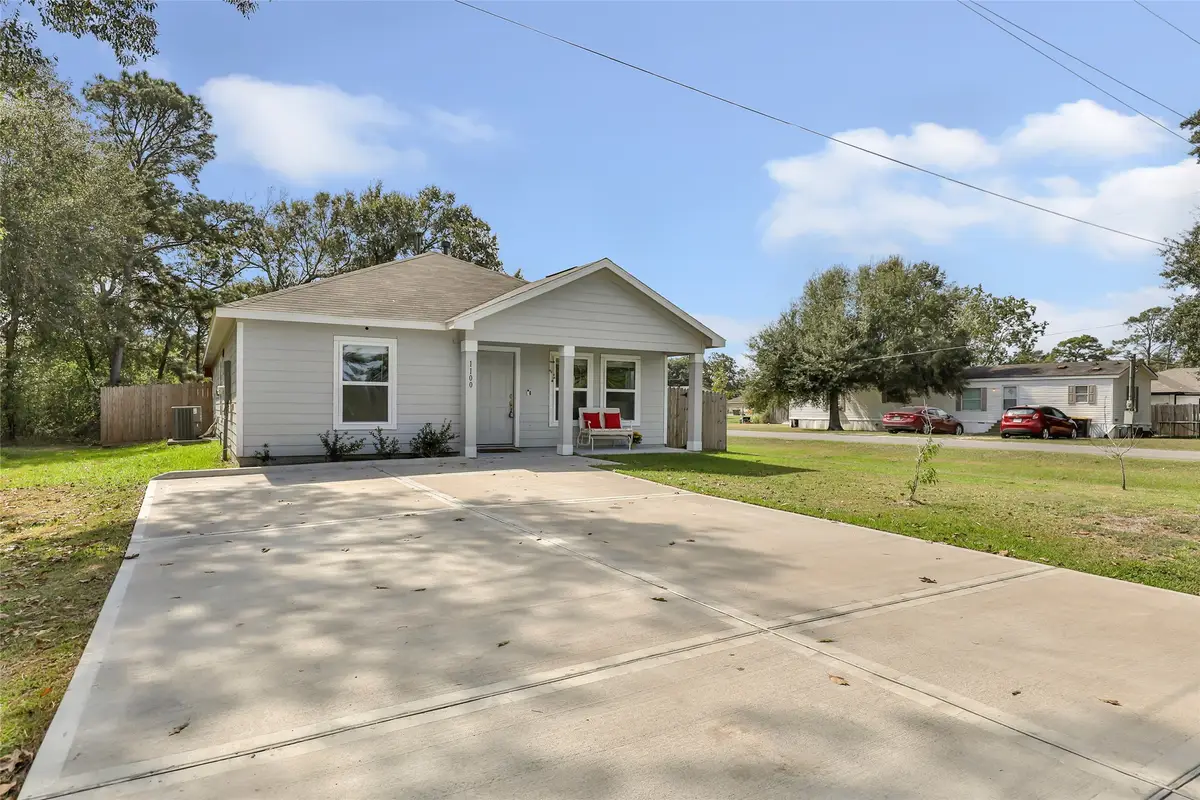 1100 Wheeler Street, Anahuac, TX 77514 - #1