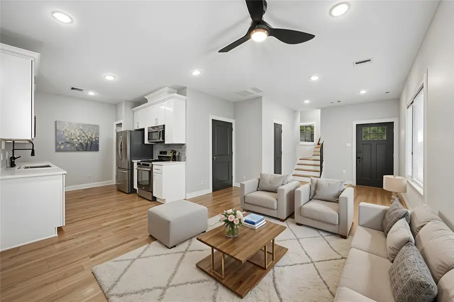 5032 Mallow St #A B, Houston, TX 77033 - #3
