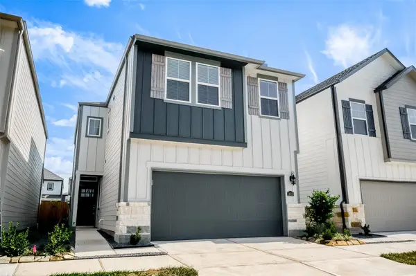 14819 Slow River Avenue, Houston, TX 77082