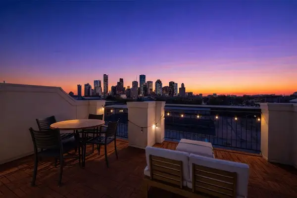 1728 Dart Street, Houston, TX 77007