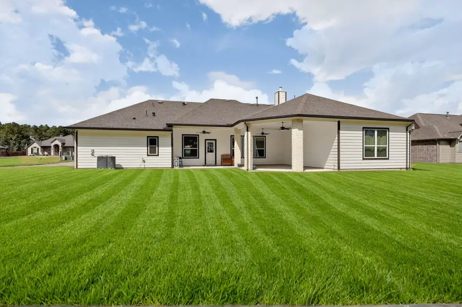 16438 Stonewall Street, Conroe, TX 77303 - Image #2