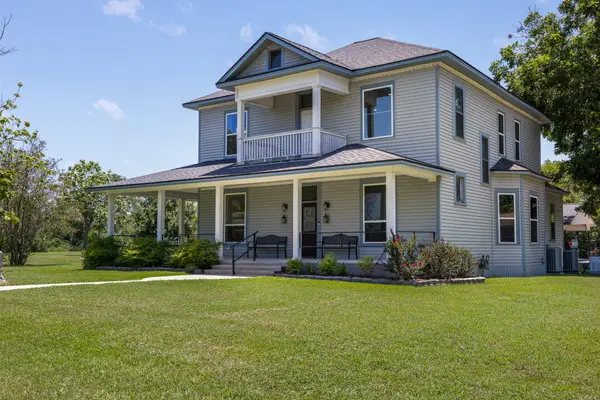 400 S Front Street, Caldwell, TX 77836