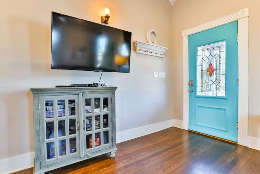 2424 38th Street, Galveston, TX 77550 - Image #2