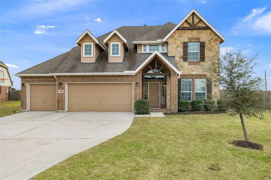 202 San Saba Dr, Monterey Belvieu, TX 77523 - #2