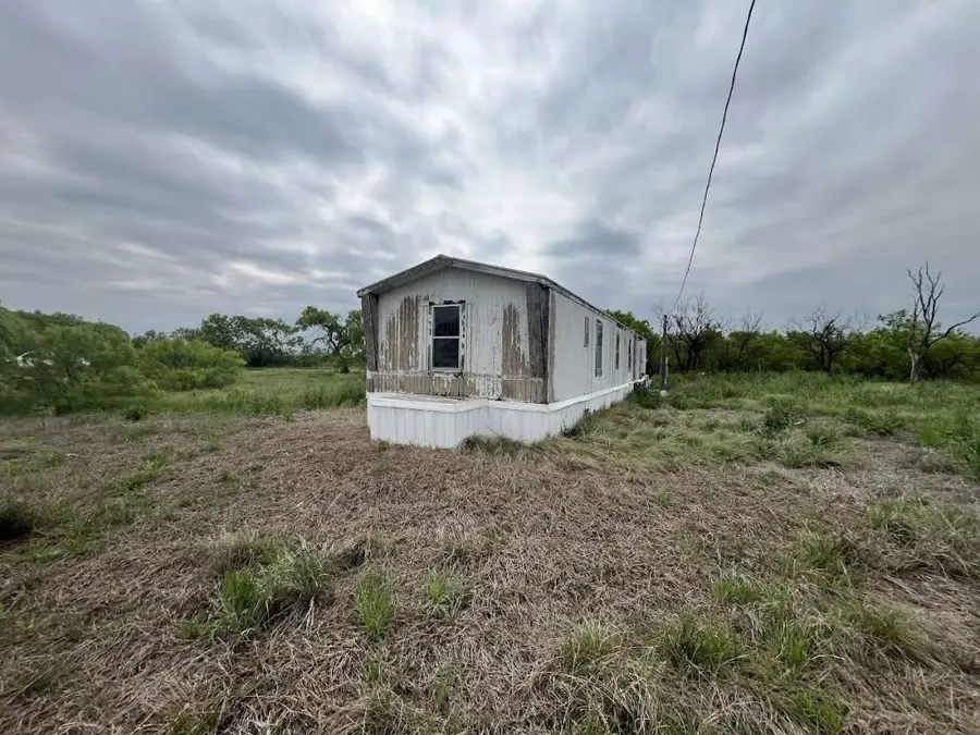 12942 Mcfall Road, Iowa Park, TX 76367 - Image #3