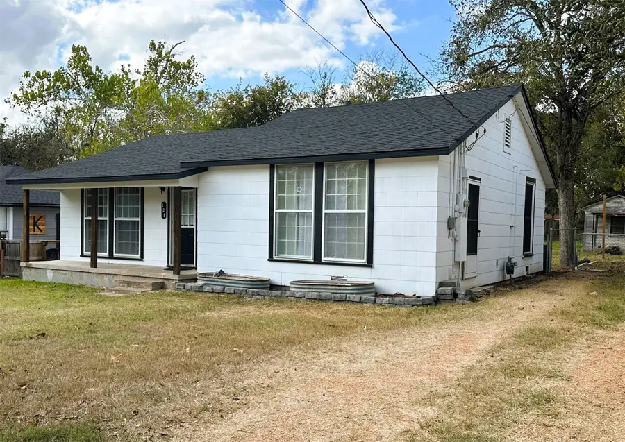 128 Harris Street, Bellville, TX 77418 - Image #2