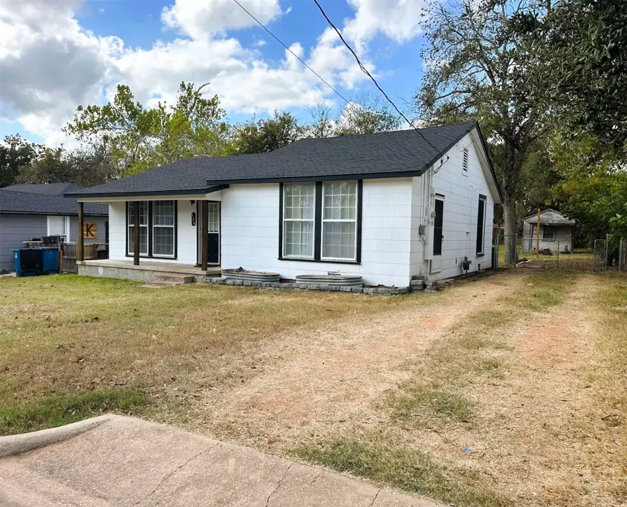 128 Harris Street, Bellville, TX 77418 - Image #3