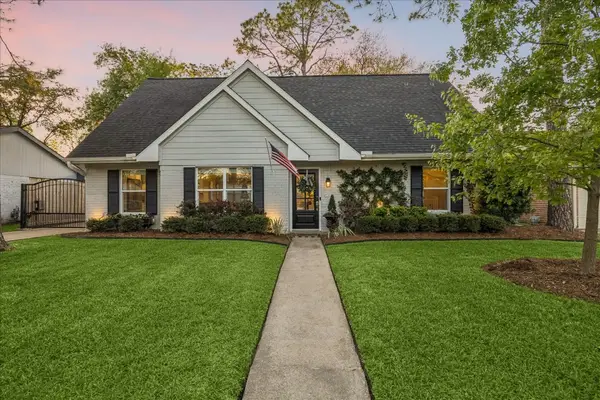 1906 Ashford Hollow Lane, Houston, TX 77077