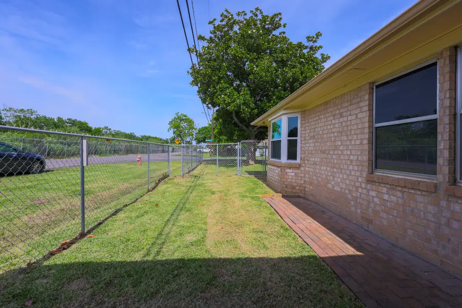 4702 Geraldine Street, Seabrook, TX 77586 - #3