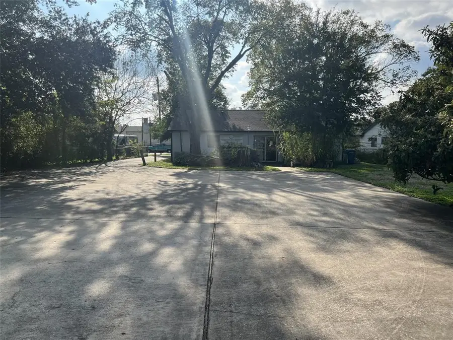 5418 Arthington Street, Houston, TX 77053 - Image #2