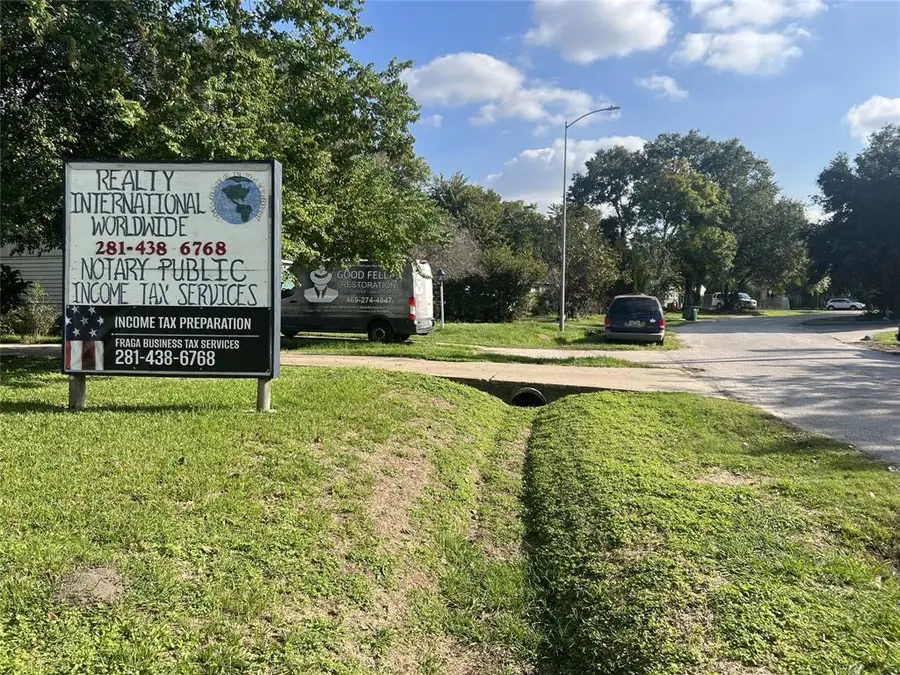 5418 Arthington Street, Houston, TX 77053 - Image #3