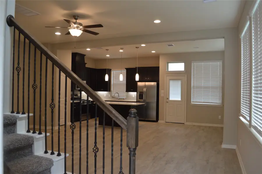 28043 Rocky Heights Dr, Spring, TX 77386 - Image #2
