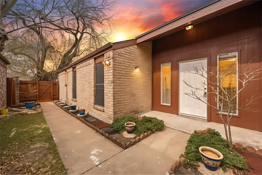 8807 Belle Glen Drive, Houston, TX 77099 - #3