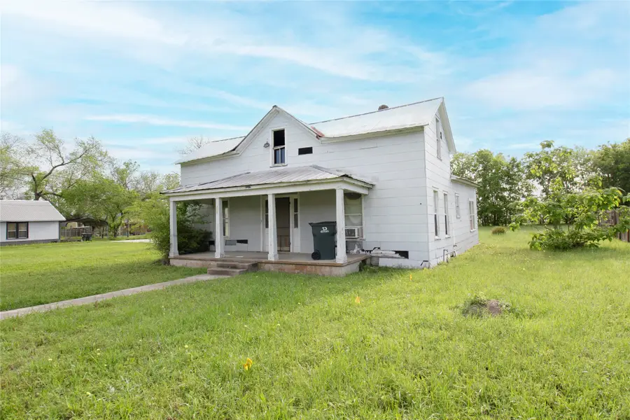 509 & 511 S Saint Andrews Street, Weimar, TX 78962 - Image #3