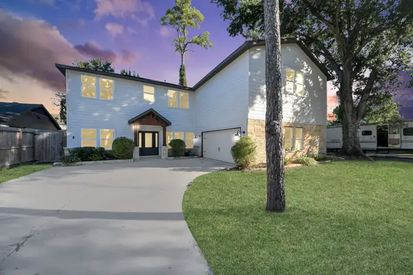 10038 Westview Drive, Houston, TX 77055
