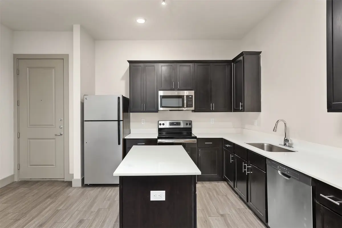 4509 Mount Vernon Street #7, Houston, TX 77006 - Image #1