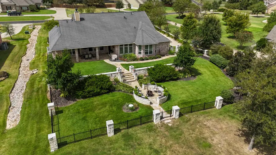3088 Rolling Valley Ln, Brenham, TX 77833 - Image #2